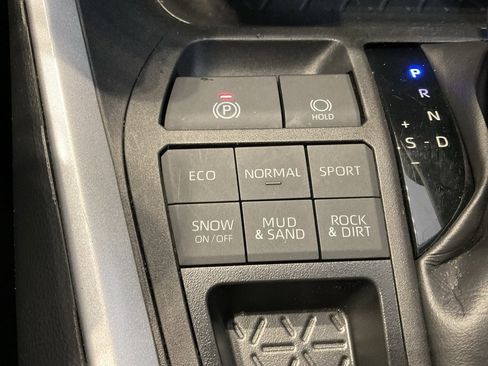 Used 2024 Toyota RAV4 XLE image 16