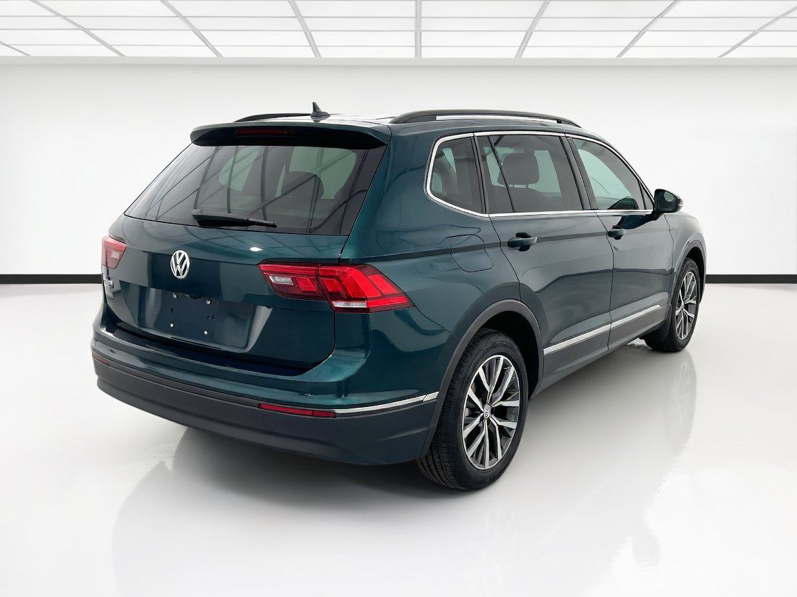 Used 2019 Volkswagen Tiguan SE FWD image 3