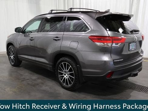 Used 2018 Toyota Highlander SE AWD/4WD image 5