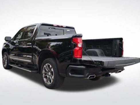 Used 2023 Chevrolet Silverado 1500 High Country w/ Max Trailering Package image 8