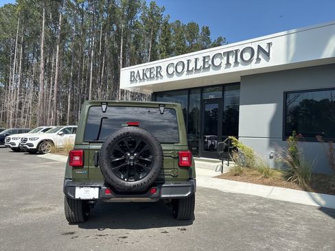 Used 2021 Jeep Wrangler Unlimited Sahara image 8