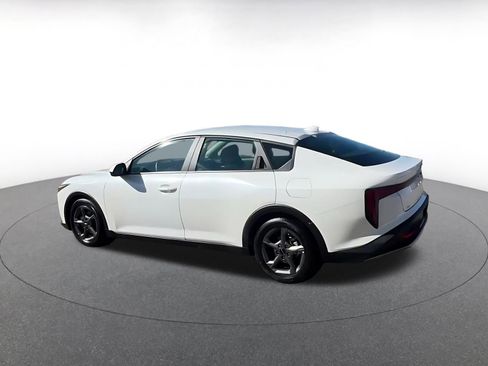 Used 2025 Kia K4 LXS FWD image 12