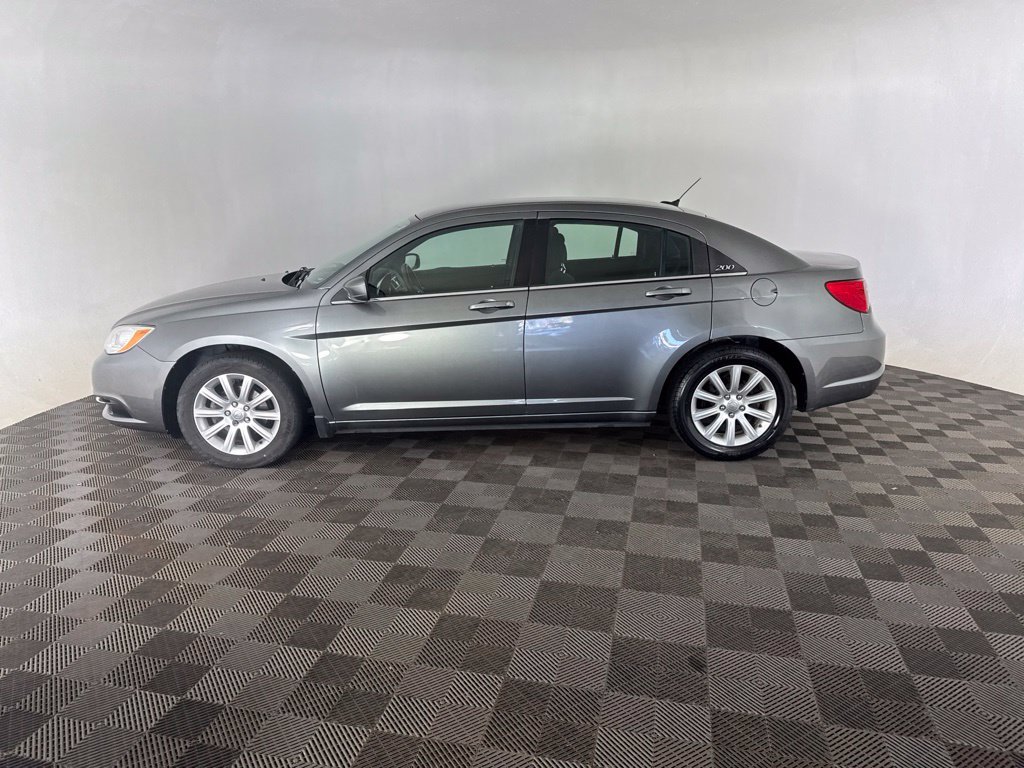 Used 2012 Chrysler 200 Touring w/ Cold Weather Group FWD image 9