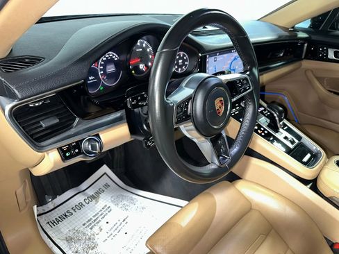 Used 2018 Porsche Panamera w/ Premium Package Plus image 10