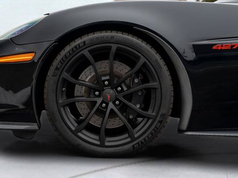 Used 2013 Chevrolet Corvette 427 w/ 1SB Preferred Equipment Group RWD image 12