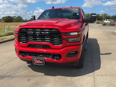 Used 2026 RAM 2500 Big Horn AWD/4WD image 4