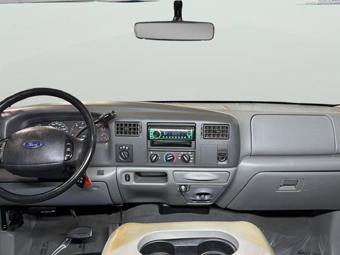 Used 2004 Ford F250 XL image 14