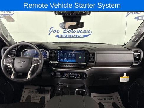 New 2026 Chevrolet Silverado 1500 RST w/ Dark Appearance Package AWD/4WD image 17