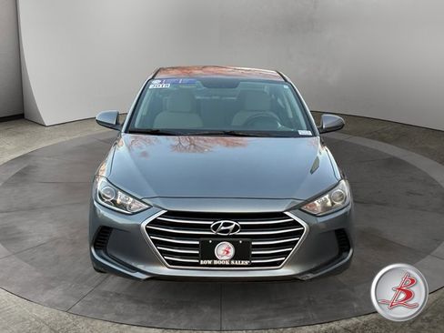 Used 2018 Hyundai Elantra SEL image 2
