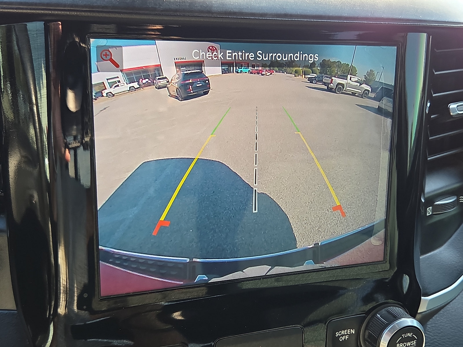 Used 2022 RAM 1500 Big Horn AWD/4WD image 18