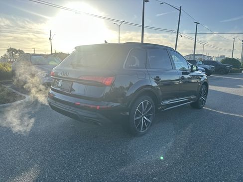Used 2025 Audi Q7 2.0T Premium Plus w/ Premium Plus Package image 4