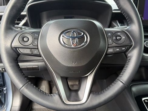Used 2024 Toyota Corolla SE w/ SE Convenience Package FWD image 19