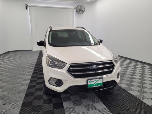 Used 2019 Ford Escape SE FWD image 14
