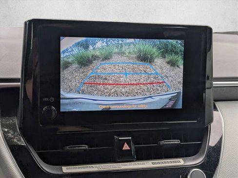 Used 2024 Toyota Corolla SE FWD image 9