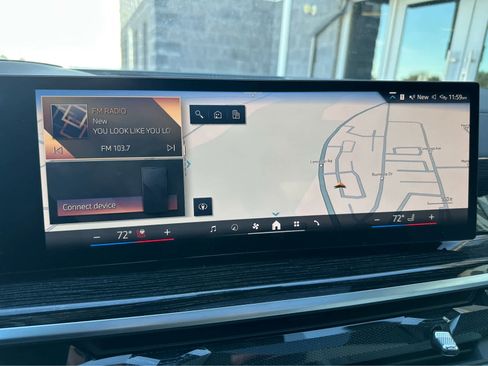 Used 2025 BMW X5 xDrive40i w/ M Sport Package image 12