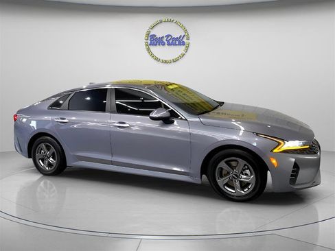 Used 2021 Kia K5 LX image 8