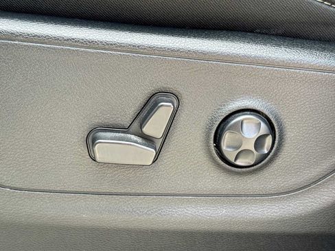 Used 2021 RAM 1500 Big Horn AWD/4WD image 17