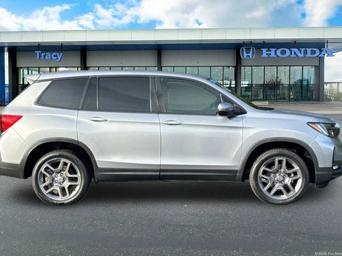 Certified 2023 Honda Passport EX-L image 3