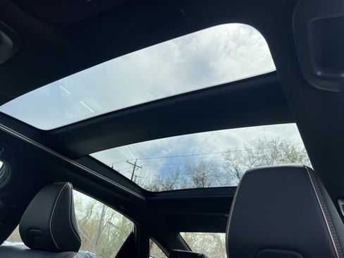 Used 2026 Toyota Crown Limited w/ Advanced Technology Package image 4