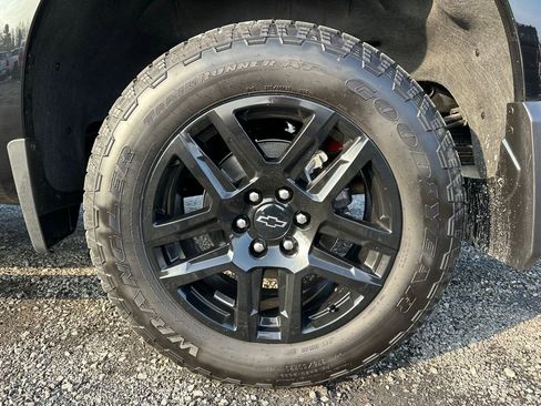 Used 2025 Chevrolet Silverado 1500 RST image 14