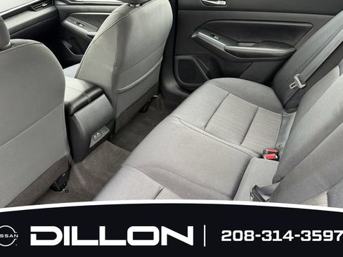 Used 2022 Nissan Altima 2.5 SV AWD/4WD image 12