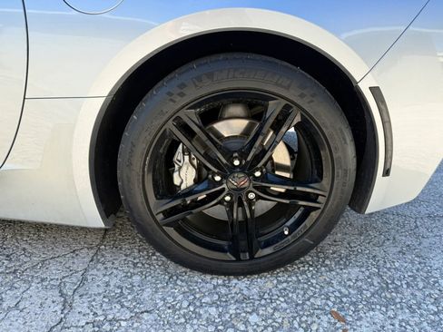 Used 2017 Chevrolet Corvette Stingray Coupe w/ Carbon Flash Badge Package image 18