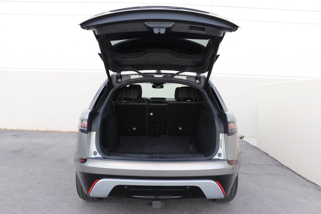 Used 2018 Land Rover Range Rover Velar R-Dynamic SE AWD/4WD image 23