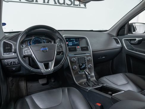 Used 2015 Volvo XC60 T6 w/ Proximity Package FWD image 16