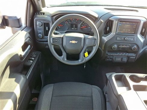 Certified 2023 Chevrolet Silverado 2500 Custom w/ Custom Value Package image 11