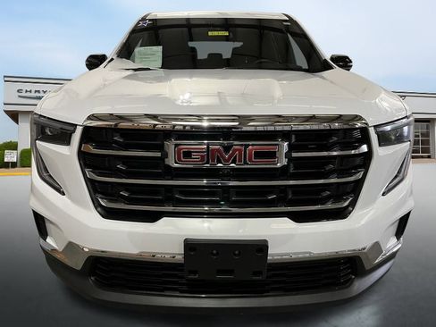 Used 2025 GMC Acadia Elevation AWD/4WD image 8