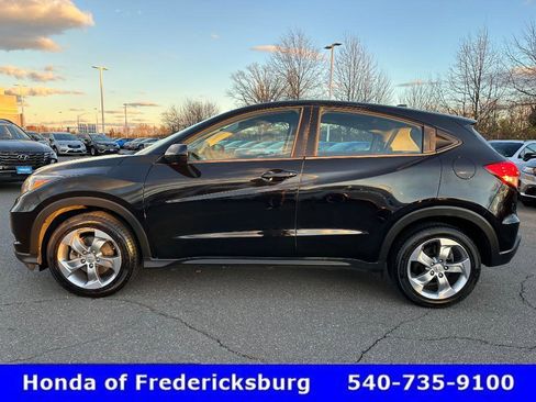 Certified 2018 Honda HR-V LX image 3