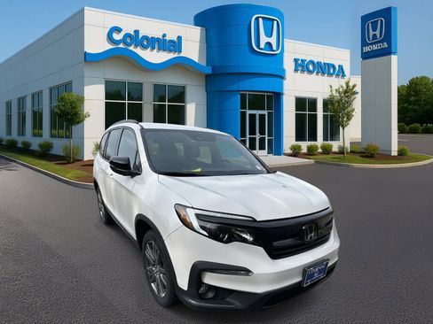 Certified 2022 Honda Pilot Sport image 9