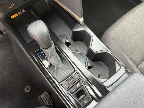 Used 2025 Toyota Camry LE image 39