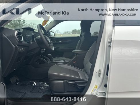 Used 2024 Chevrolet TrailBlazer LS w/ LS Convenience Package image 10
