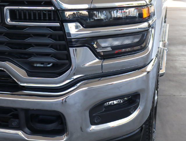 Used 2025 RAM 2500 Big Horn AWD/4WD image 10