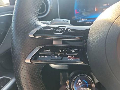 Used 2024 Mercedes-Benz GLC 43 AMG 4MATIC image 35