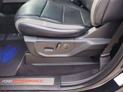 Used 2018 Ford F150 Raptor w/ Equipment Group 802A Luxury AWD/4WD image 15
