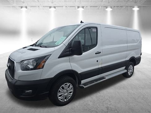 Used 2024 Ford Transit 250 Low Roof w/ Exterior Upgrade Package image 4