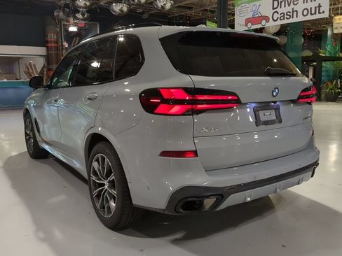 Used 2024 BMW X5 xDrive40i w/ M Sport Package AWD/4WD image 10