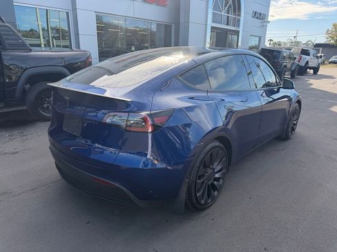 Used 2022 Tesla Model Y Performance image 6