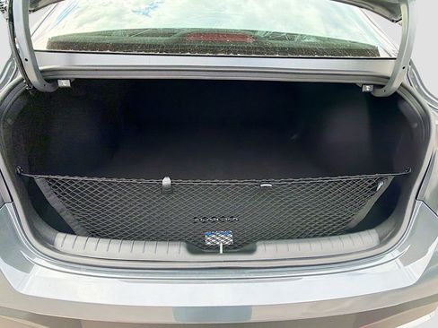 New 2026 Hyundai Elantra SE image 12