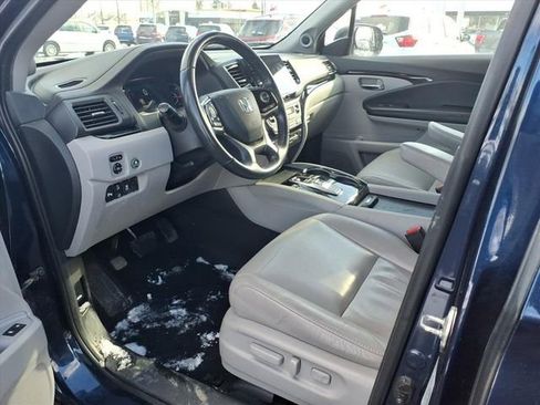Used 2021 Honda Pilot Touring image 14