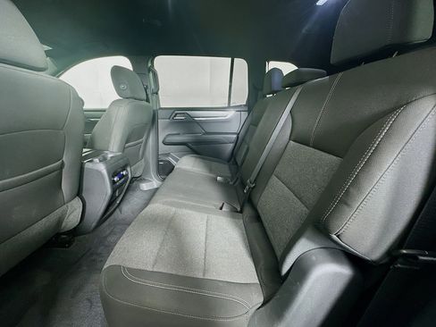 Used 2025 GMC Acadia Elevation image 27