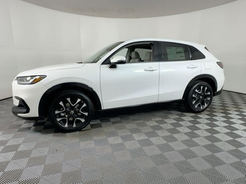 New 2026 Honda HR-V EX-L image 2