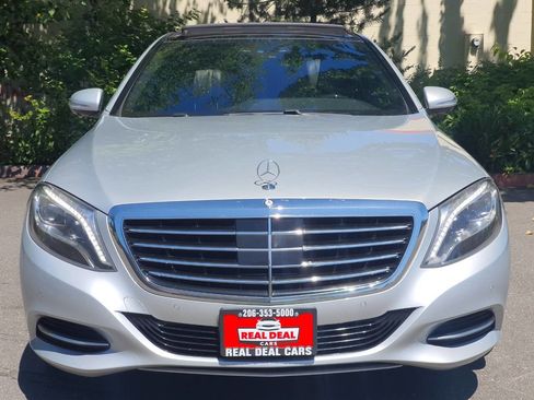 Used 2017 Mercedes-Benz S 550 4MATIC Sedan image 2