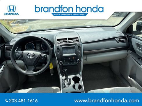 Used 2017 Toyota Camry LE FWD image 12