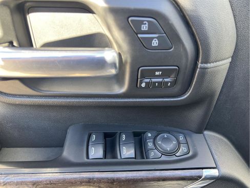 Used 2020 GMC Sierra 2500 Denali w/ Denali Ultimate Package image 12