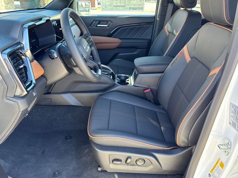 New 2026 GMC Canyon AT4 image 28