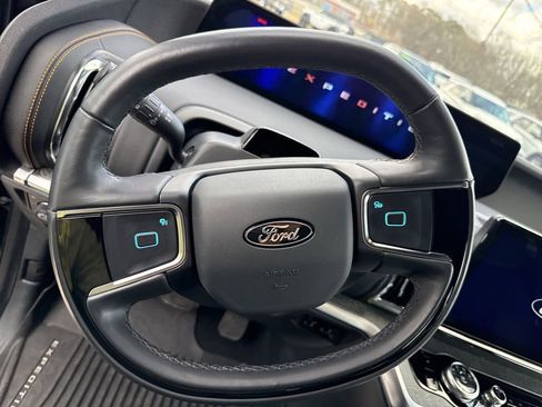 Used 2025 Ford Expedition Tremor image 25