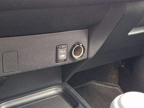 Used 2018 Toyota RAV4 LE w/ All Weather Liner Package AWD/4WD image 24